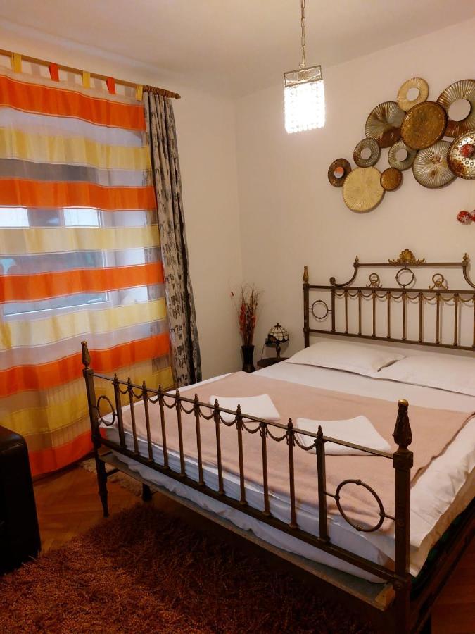 Piata Sfatului Pietonal Apartment Braszów Zewnętrze zdjęcie